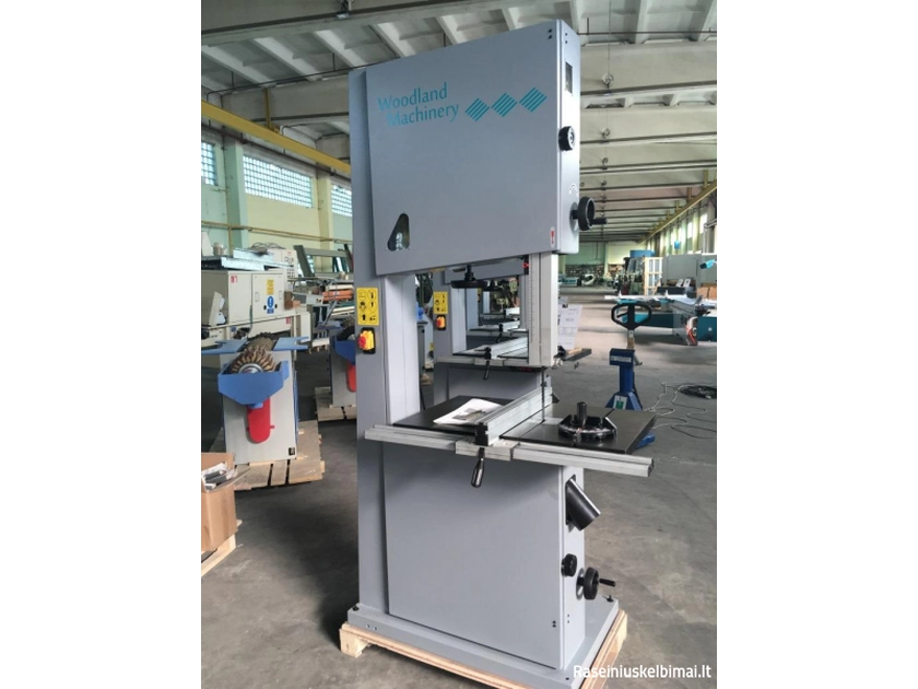 Naujas juostinis siaurapjūklis WOODLAND MACHINERY – tik 1850 Eur!