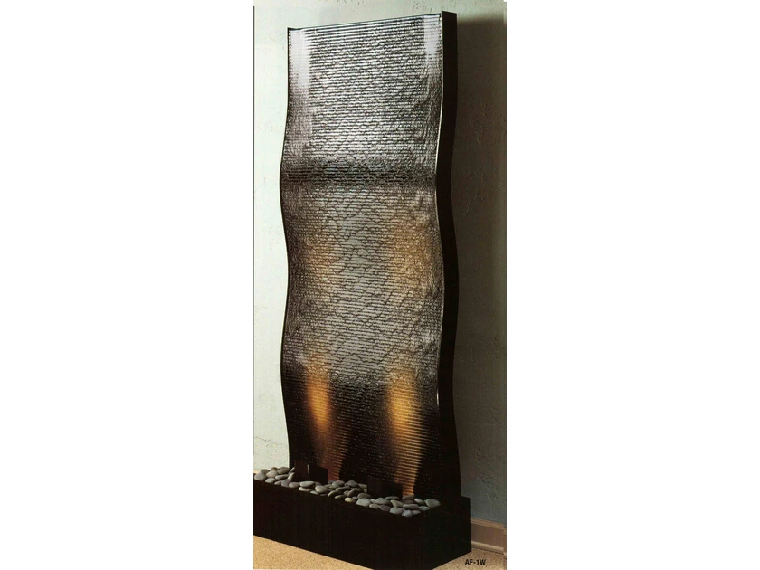 Tropikų grožis tavo namuose – atsipalaiduok prie vandens sienos