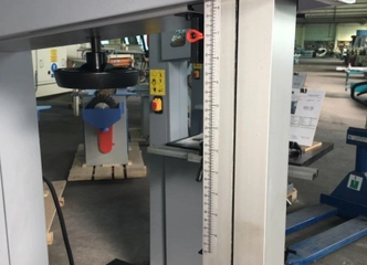 4 kW galia, 700 mm plotis – idealus profesionaliems darbams!