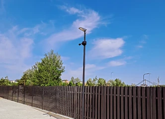 Išsirink tinkamą stulpą – cinkuotą arba pagal RAL spalvą