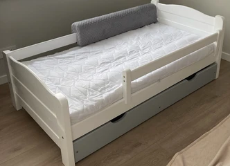 Peržiūrėti skelbimą - Parduodamos dvi vaikiškos lovos